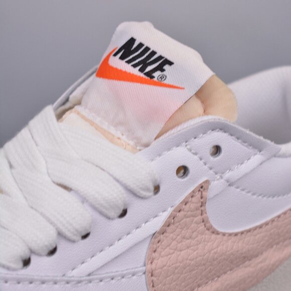 Nike Blazer Low 77 VNTG Sneaker Pink White - Picture 3 of 9